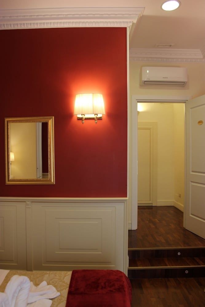 Dimora Frattina Standard Double Room 26