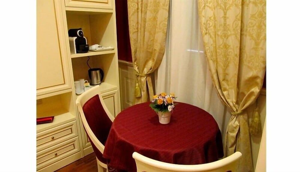 Dimora Frattina Standard Double Room 32