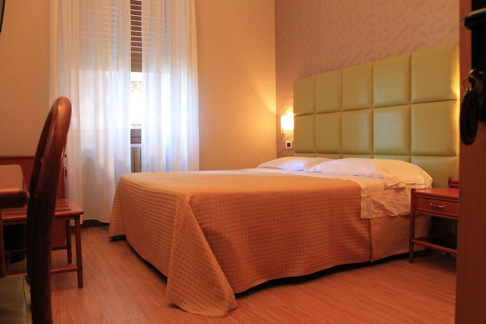 Hotel Kristina Double Room 3