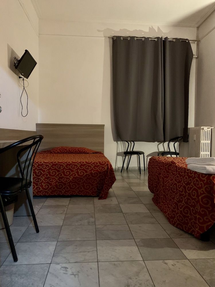 undefined Hotel Vintage Milano Centrale 8