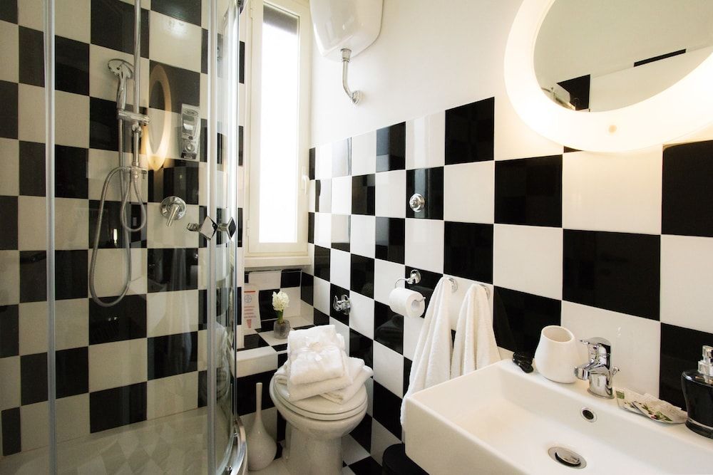 City Lights Rome Design Double or Twin Room, City View 6