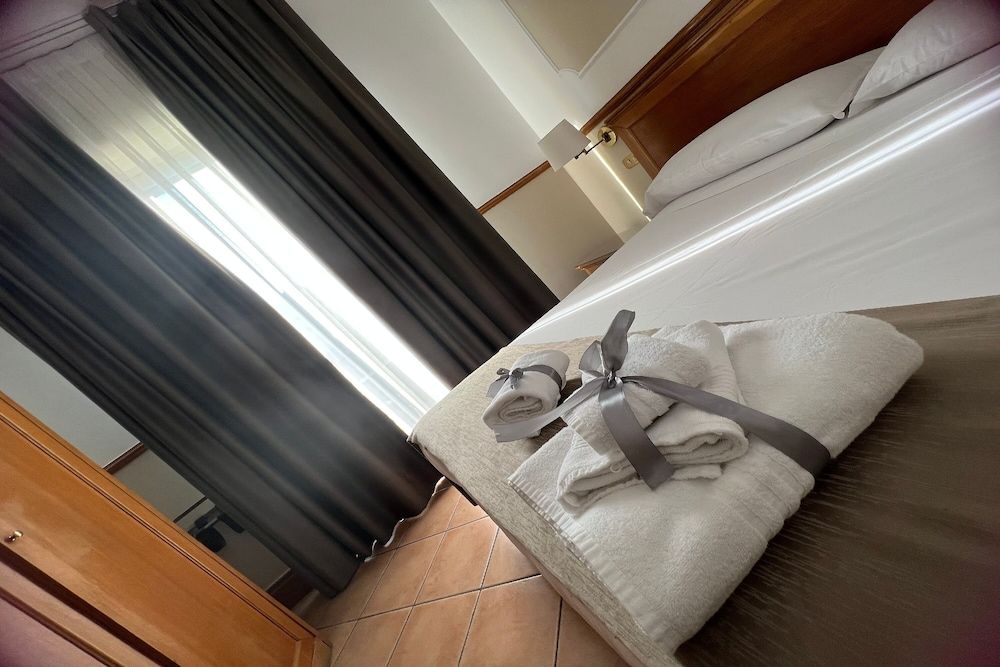 undefined Hotel Leopardi 9