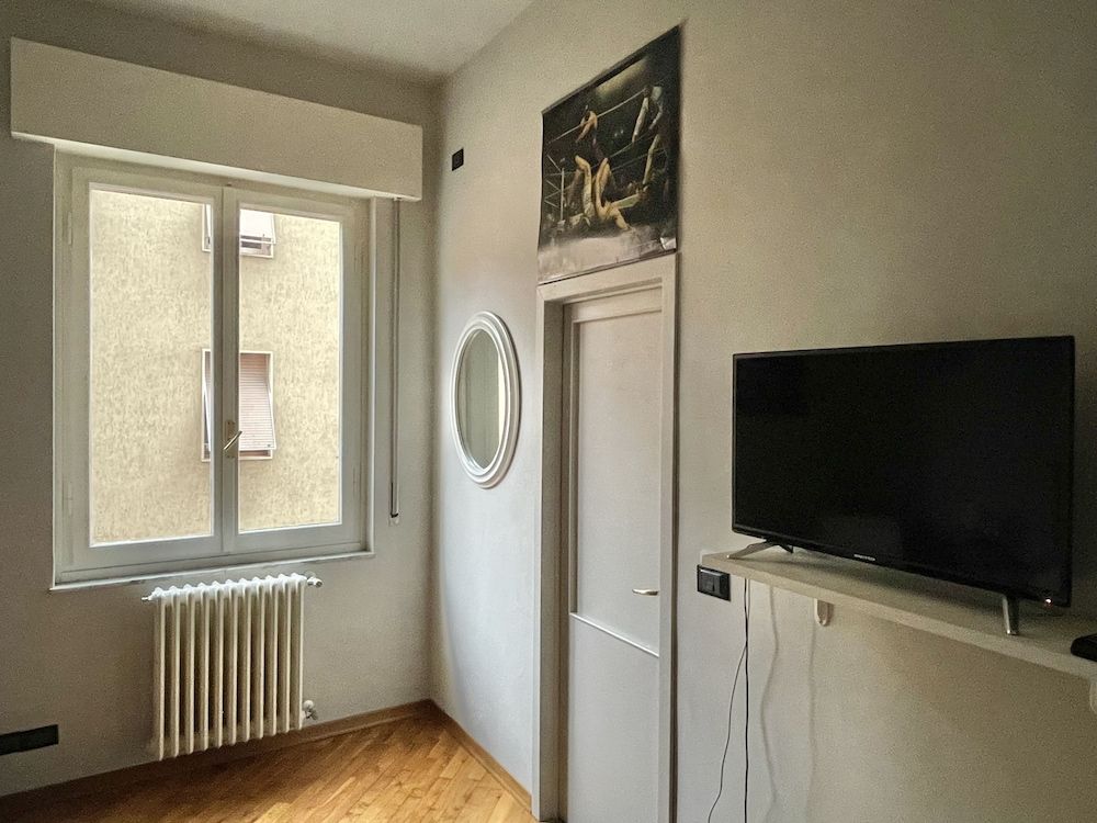 Santo Spirito Standard Room, 1 King Bed, Private Bathroom 10