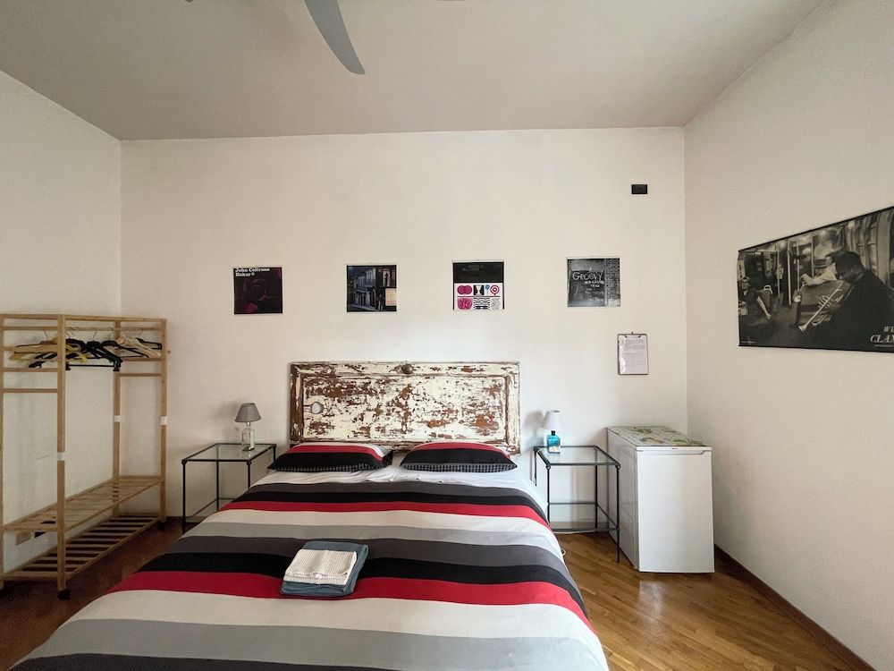 Santo Spirito Standard Room, 1 King Bed, Private Bathroom 5