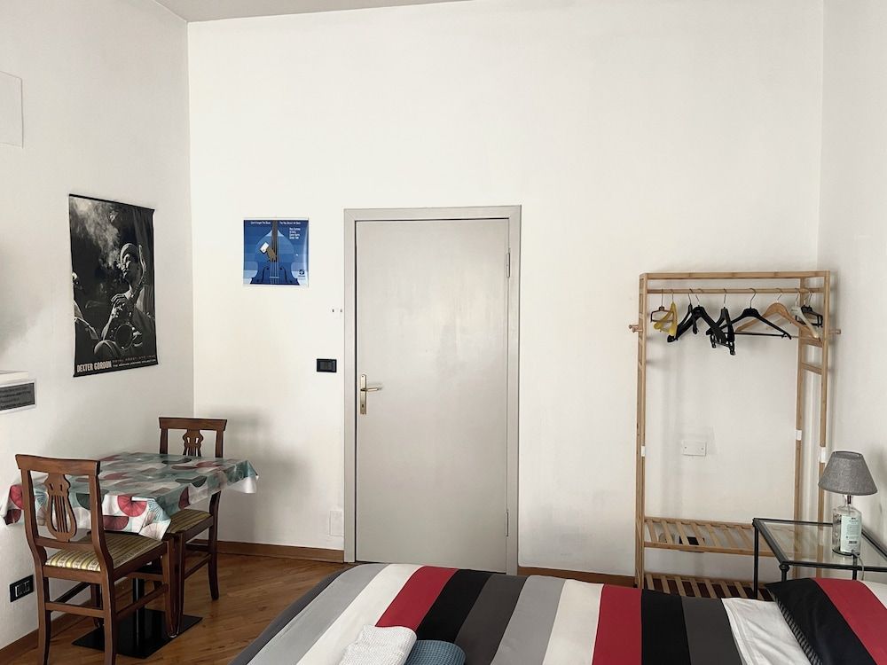 Santo Spirito Standard Room, 1 King Bed, Private Bathroom 11