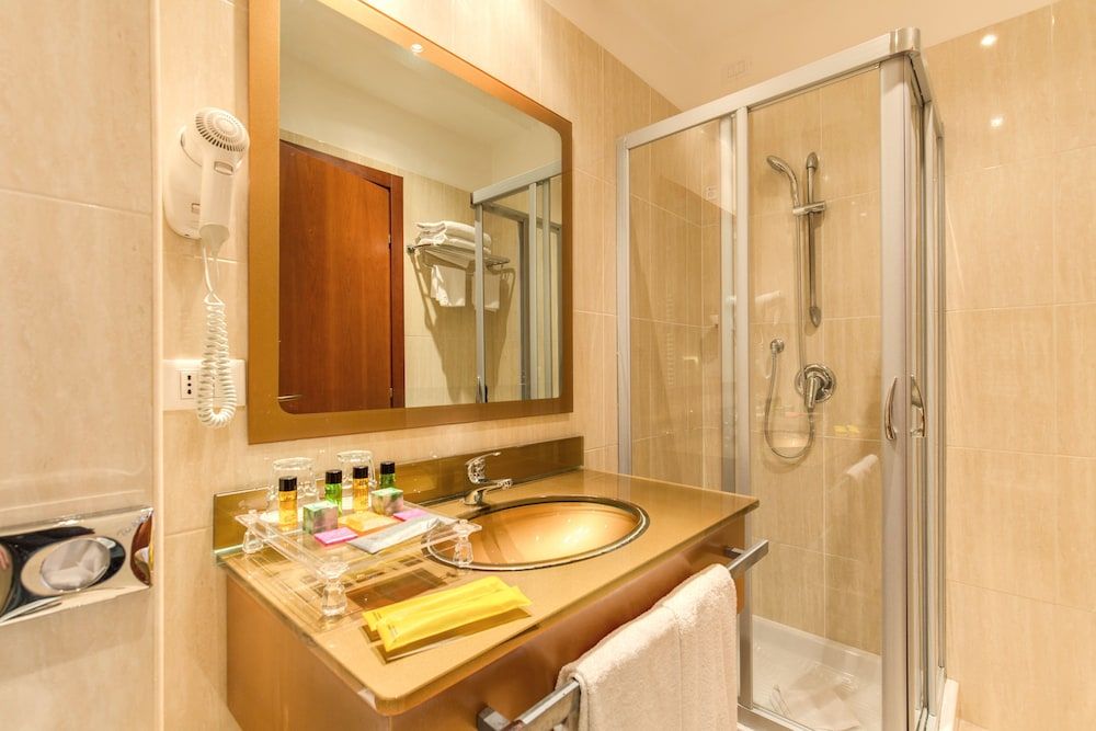 Augusta Lucilla Palace Economy Double Room 2