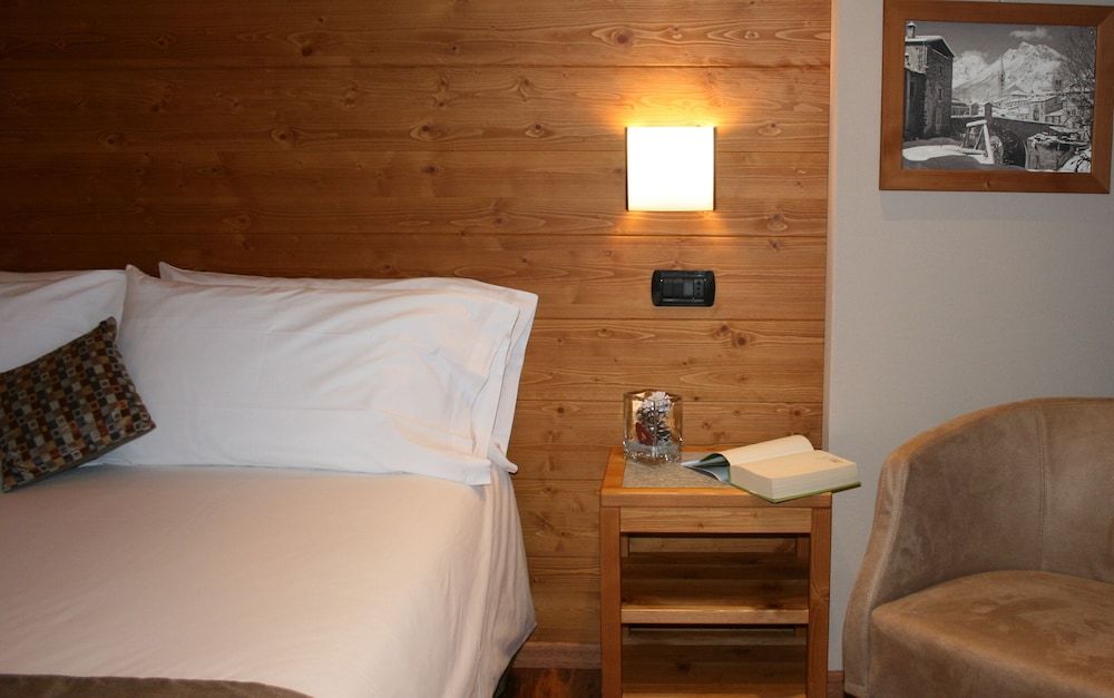 Hotel Larice Bianco Superior Double or Twin Room 2