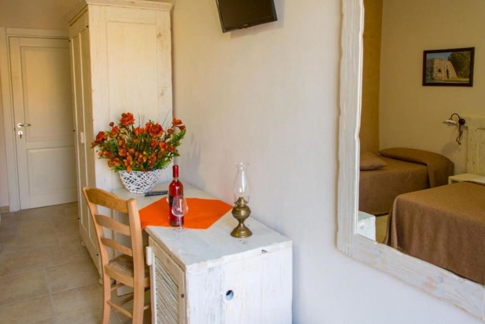 Relais Tenuta Campì Triple Room 5