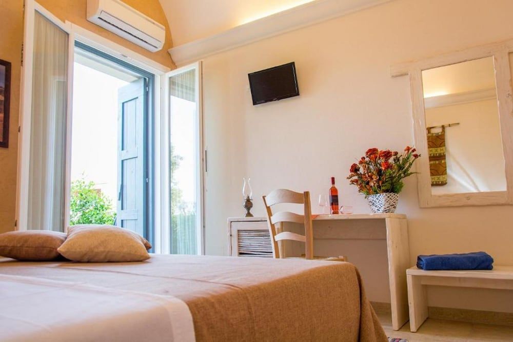 Relais Tenuta Campì Triple Room 2