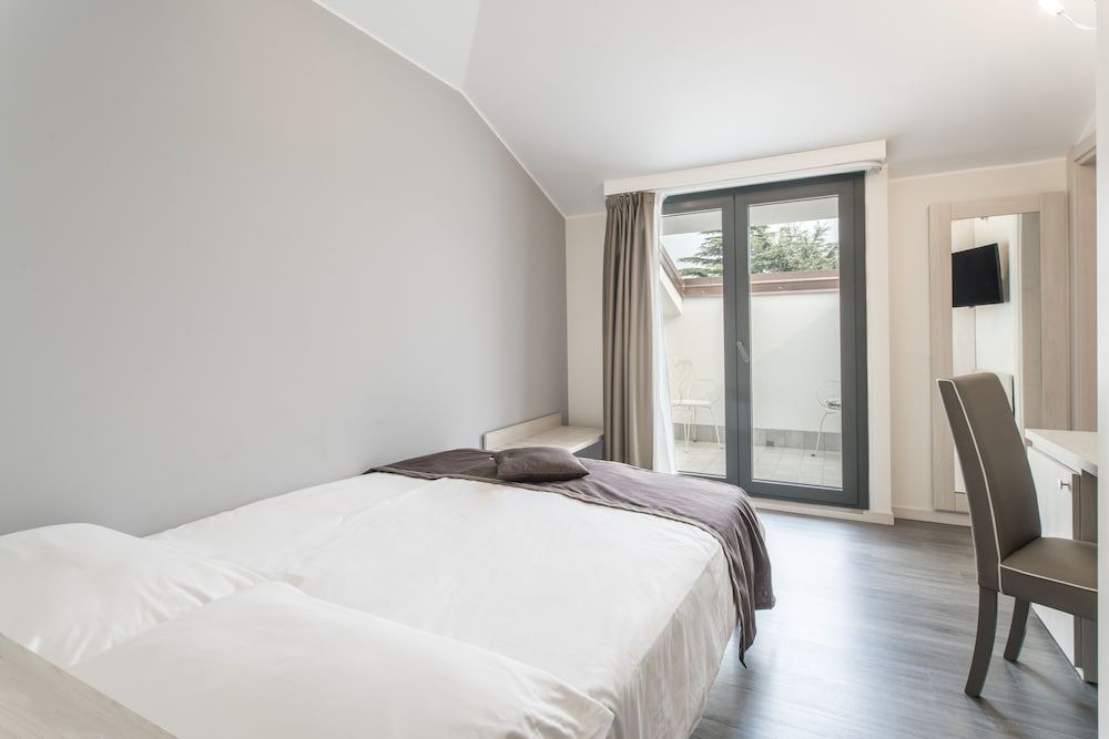 Hotel Dogana Economy Double Room 2