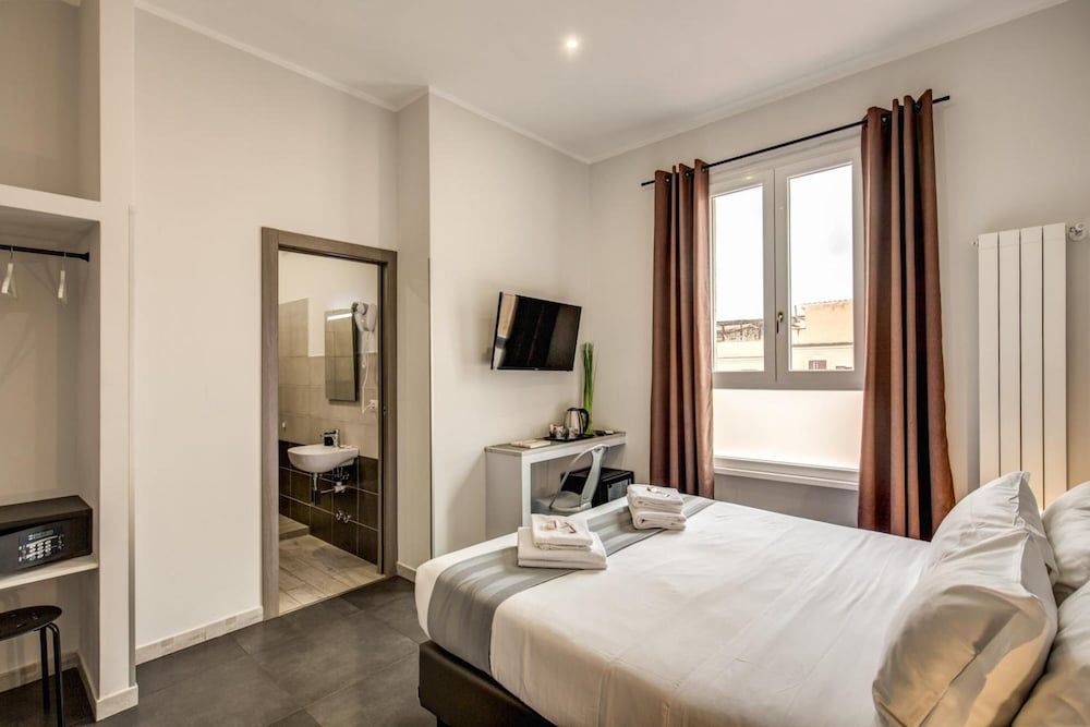 undefined Floor 6 by DOT Suites