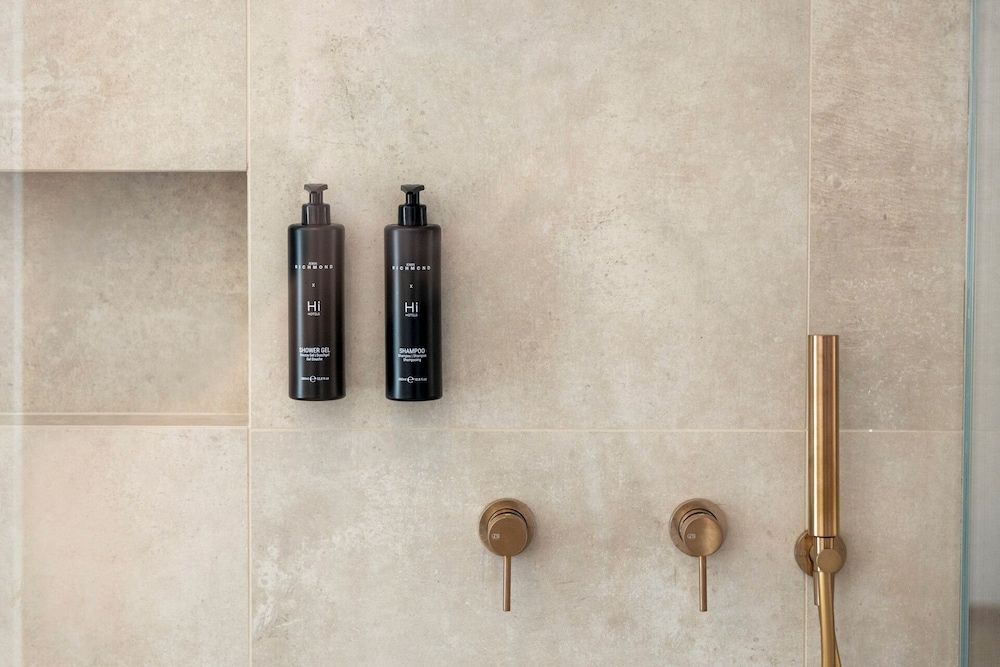 Hi Hotels Sirmione - Lakeview Pool Deluxe Suite, Lake View 7