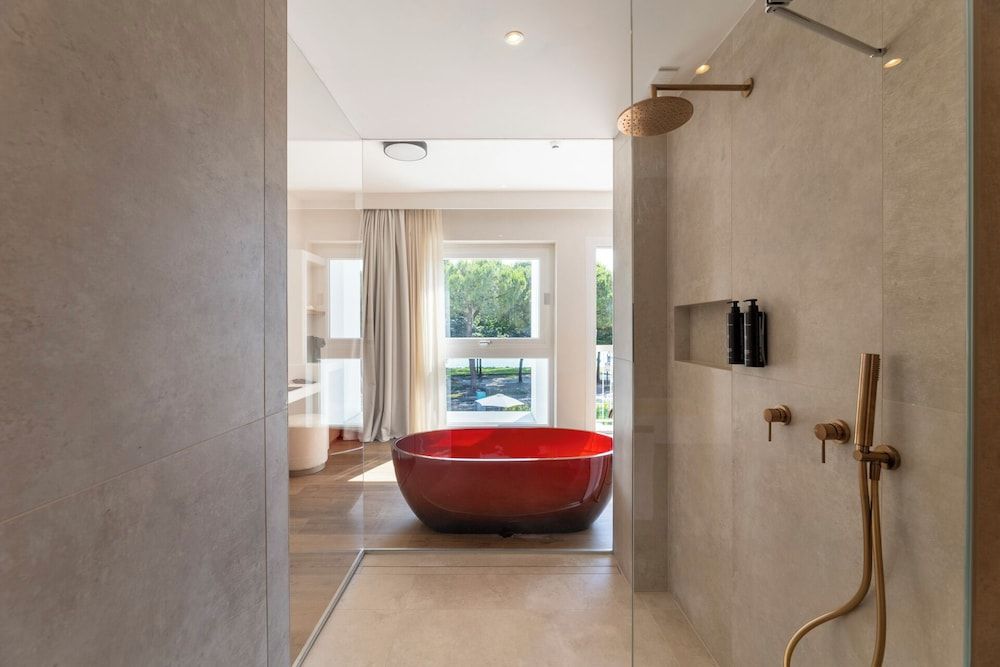 Hi Hotels Sirmione - Lakeview Pool Deluxe Suite, Lake View 8