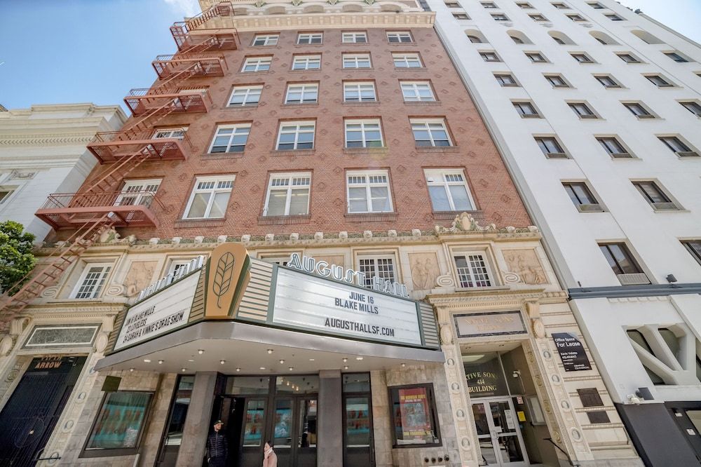 undefined Union Square Plaza Hotel 7