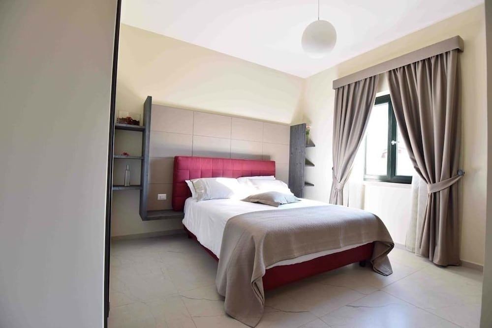 Superior Triple Room (Iris)