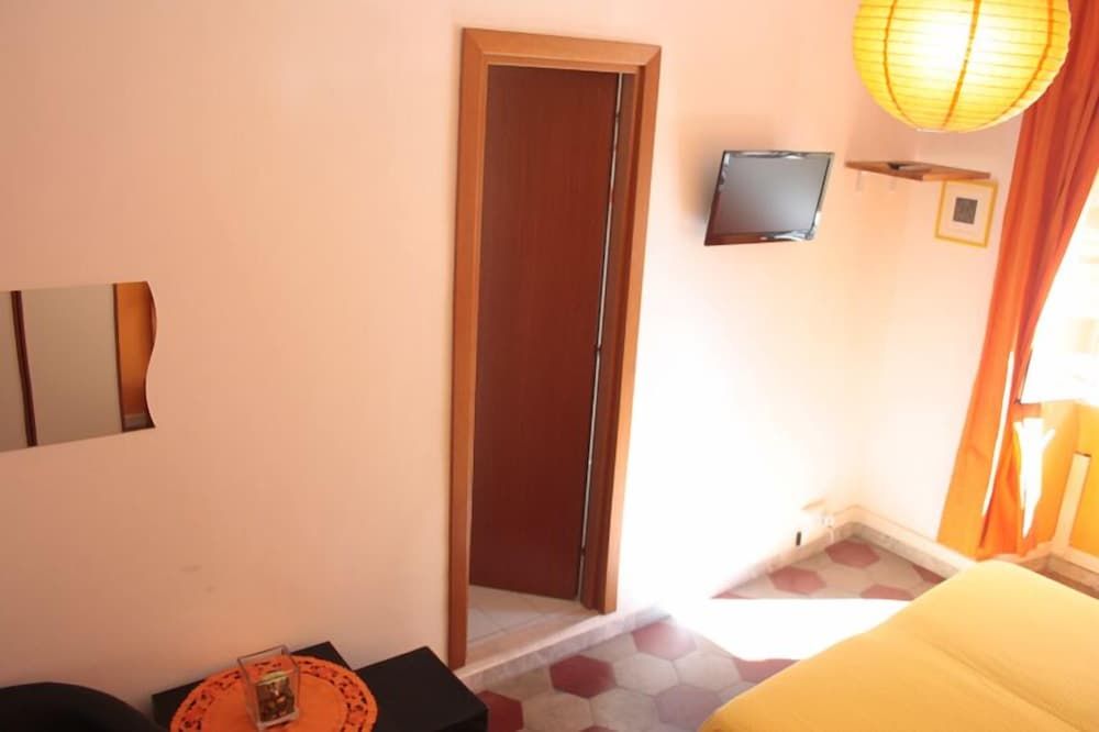 Scipione B&B Double or Twin Room 10
