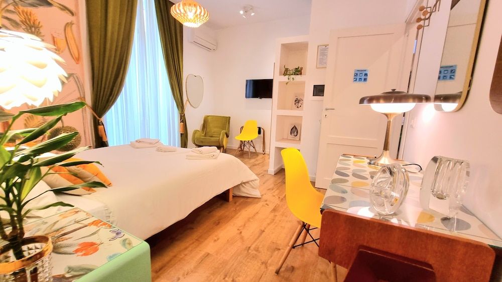 undefined Napoli Tree - Lungomare 3