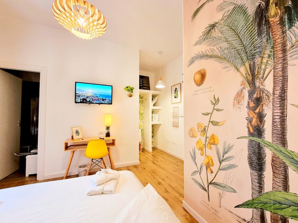 Napoli Tree - Lungomare Classic Double Room 14