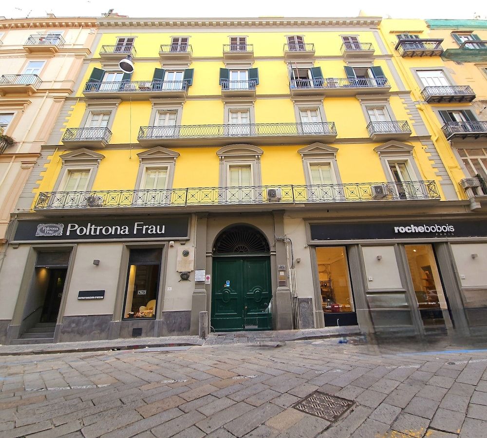 undefined Napoli Tree - Lungomare 5