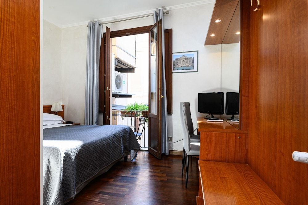 Domus Julia Standard Double Room, 1 Double Bed 2