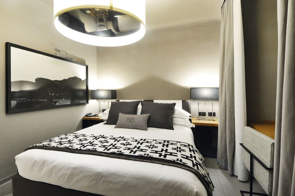 Parioli Place Deluxe Double Room, 1 King Bed 8