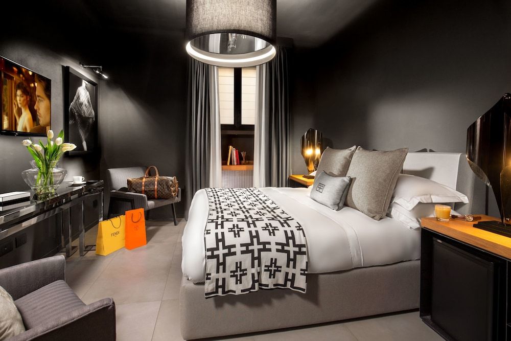 undefined Parioli Place