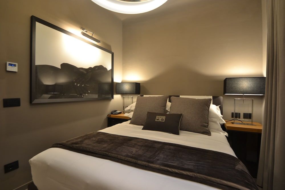 Parioli Place Deluxe Double Room, 1 King Bed 4