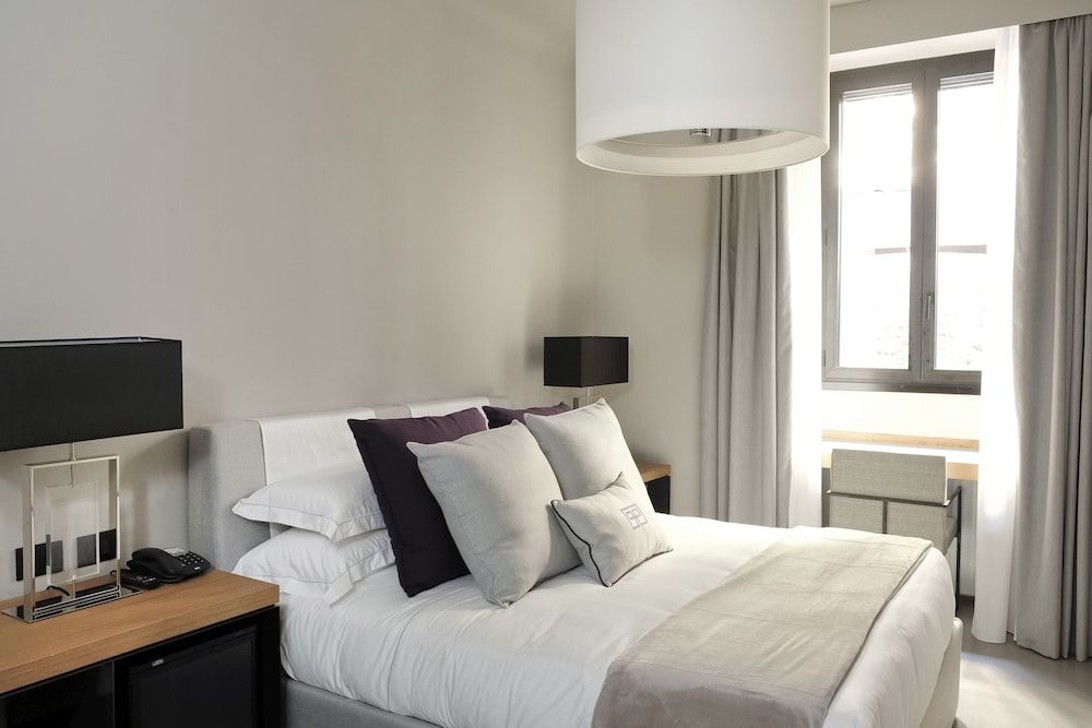 Parioli Place Deluxe Double Room, 1 King Bed 14