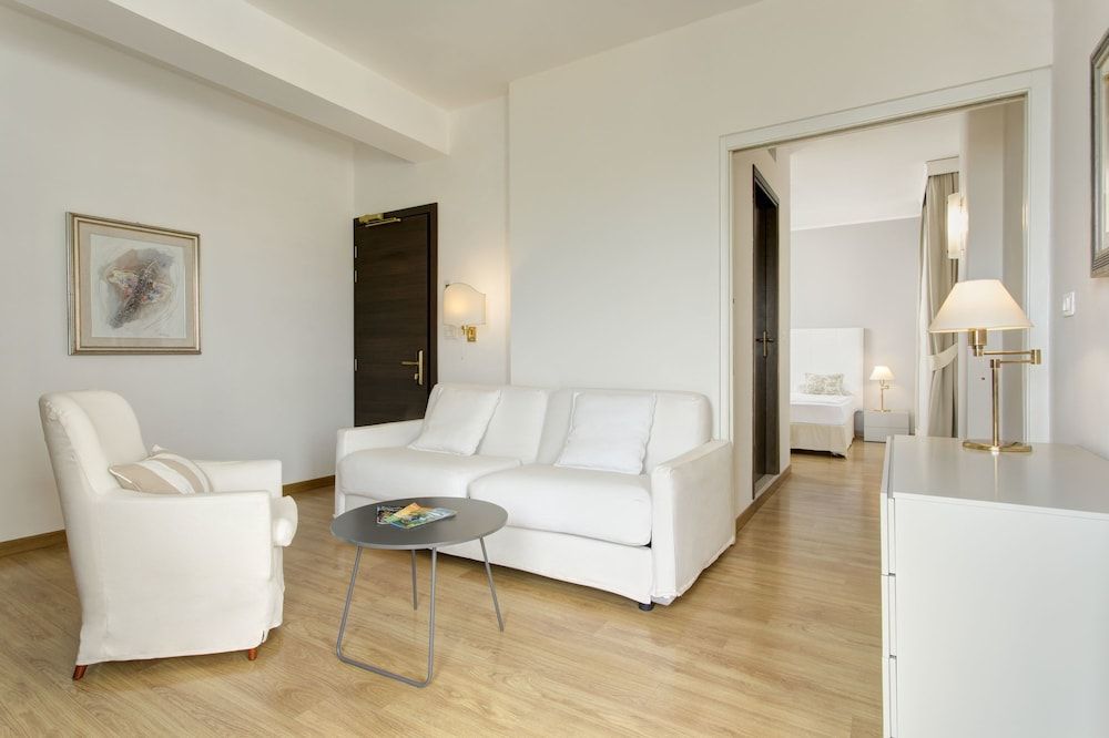 Suite, Terrace, Sea Facing (Lettino da spiaggia incluso)