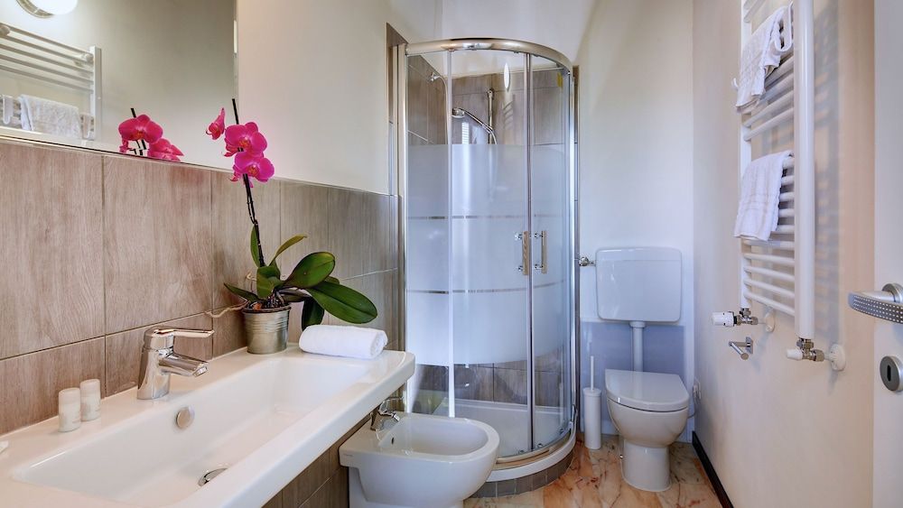 B&B 52cento Luxury Double or Twin Room, 1 Bedroom, Jetted Tub, City View 3