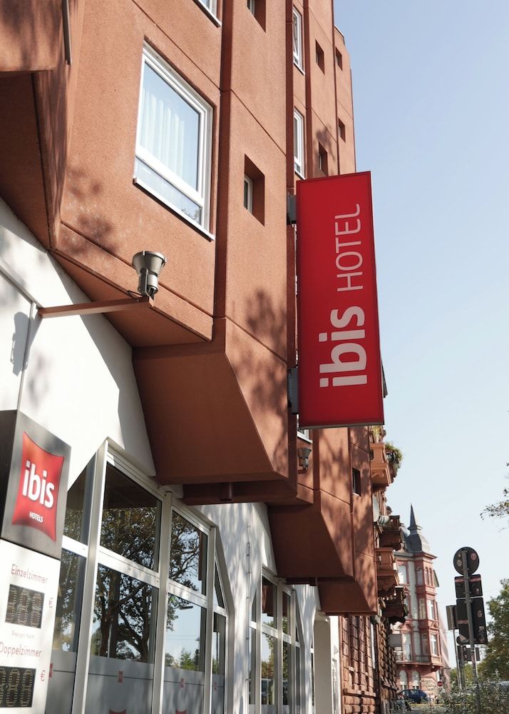 undefined ibis Frankfurt Centrum 3
