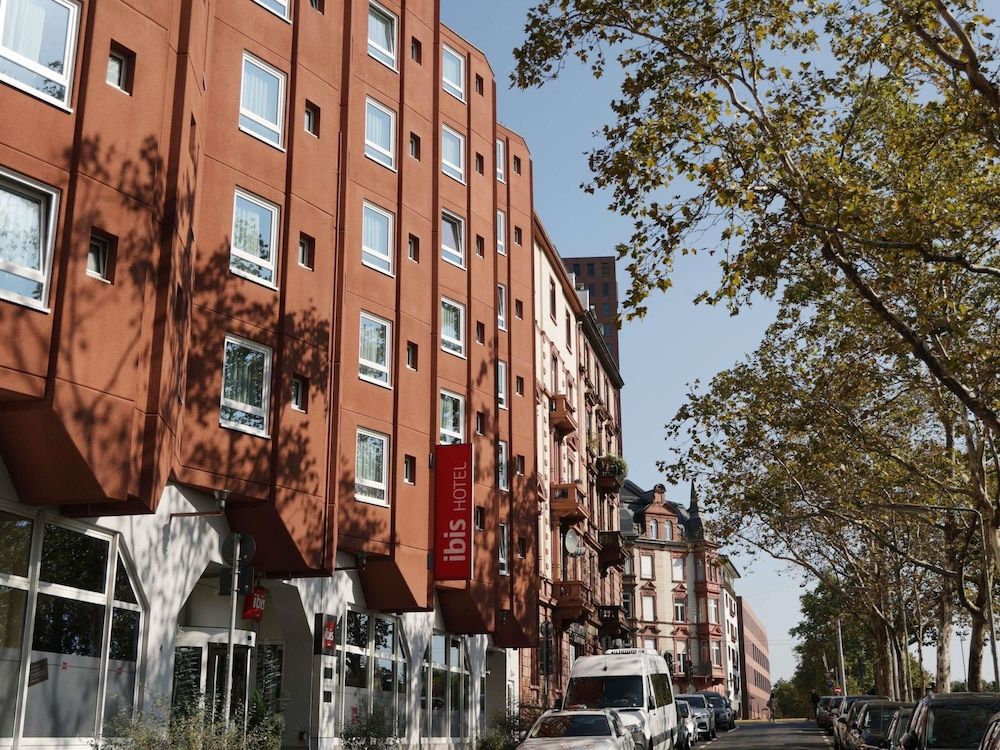 undefined ibis Frankfurt Centrum 8