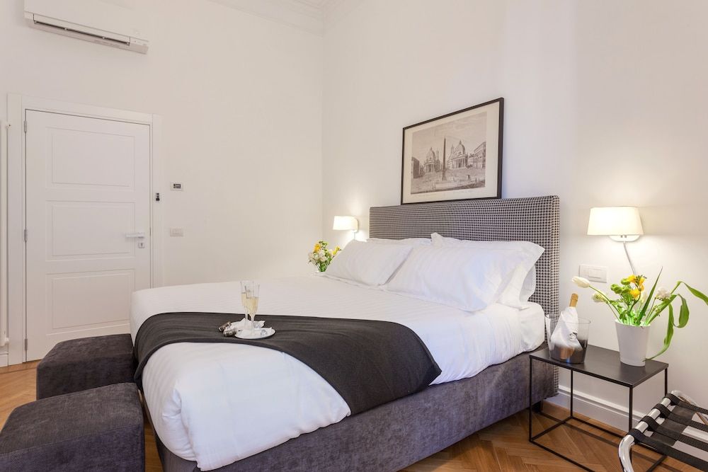 504 Corso Suites Standard Double Room, 1 Bedroom, Courtyard View 3