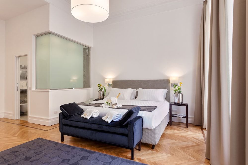 undefined 504 Corso Suites 4