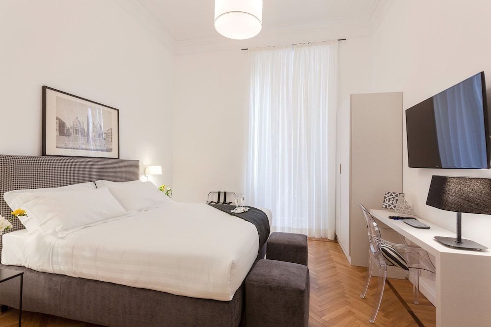 undefined 504 Corso Suites 3