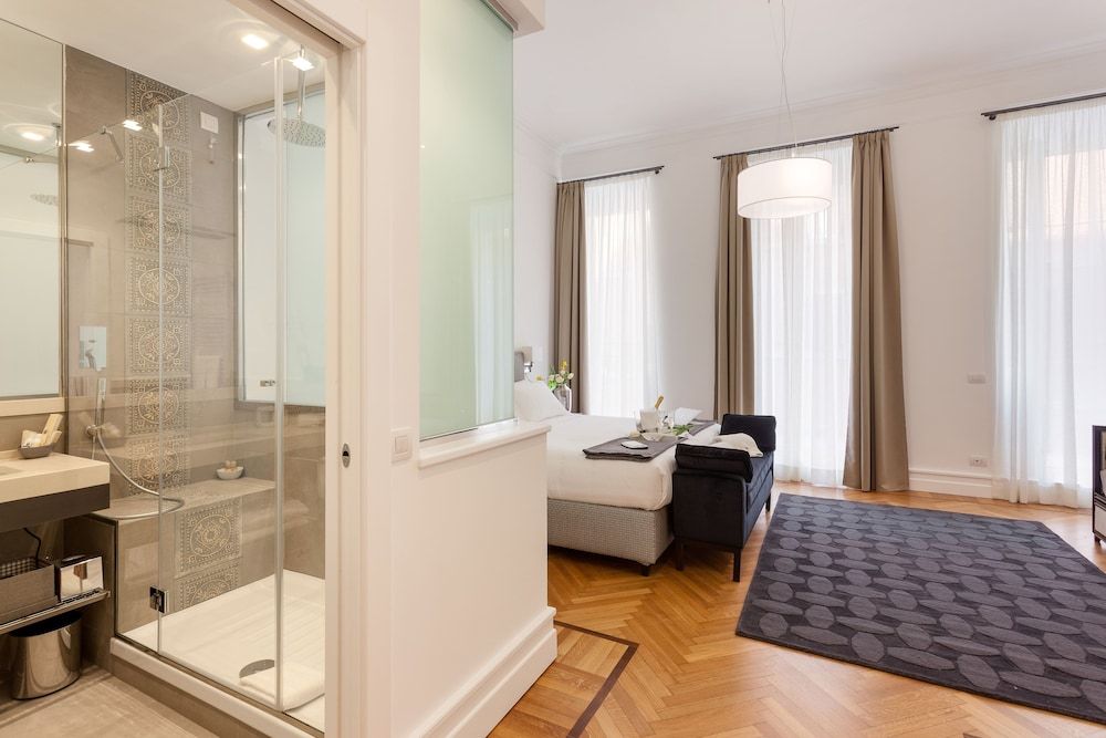 504 Corso Suites Deluxe Suite, 1 Bedroom, Balcony 8