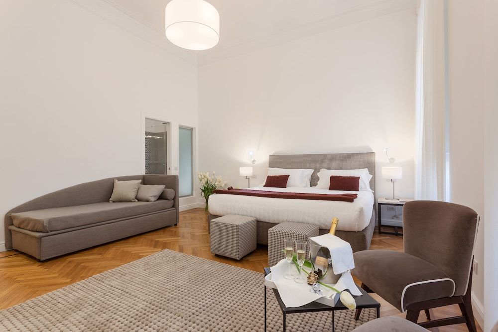 undefined 504 Corso Suites 10