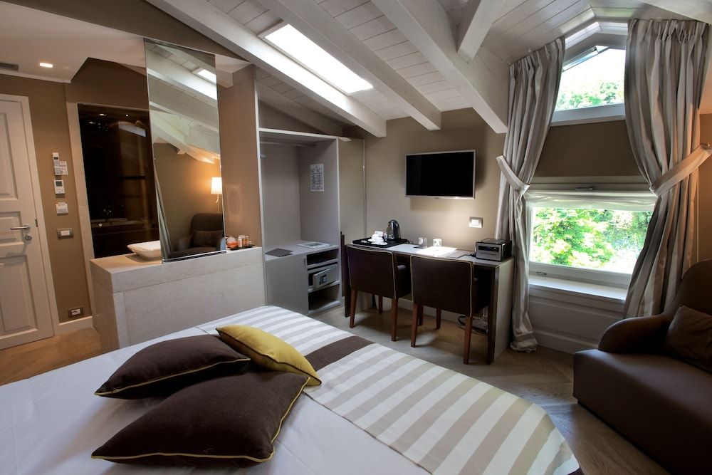 Fuori Porta House Superior Double or Twin Room 6