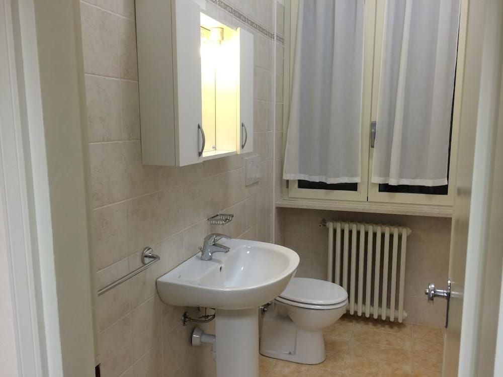 Double Room, 1 Queen Bed