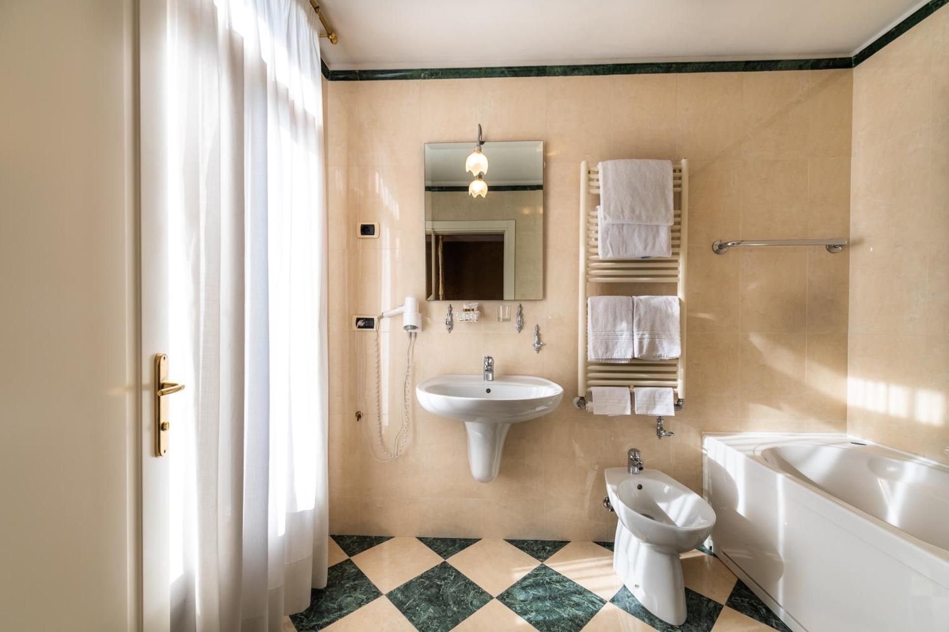 undefined Residenza A Tribute to Music 5