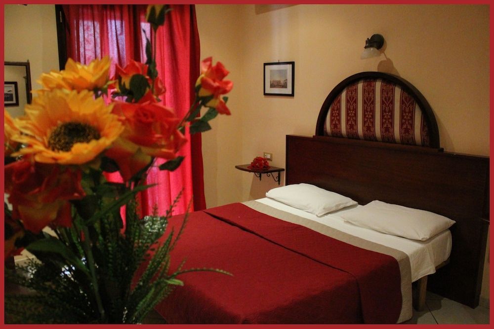 B&B La Storia di Napoli Double or Twin Room 2