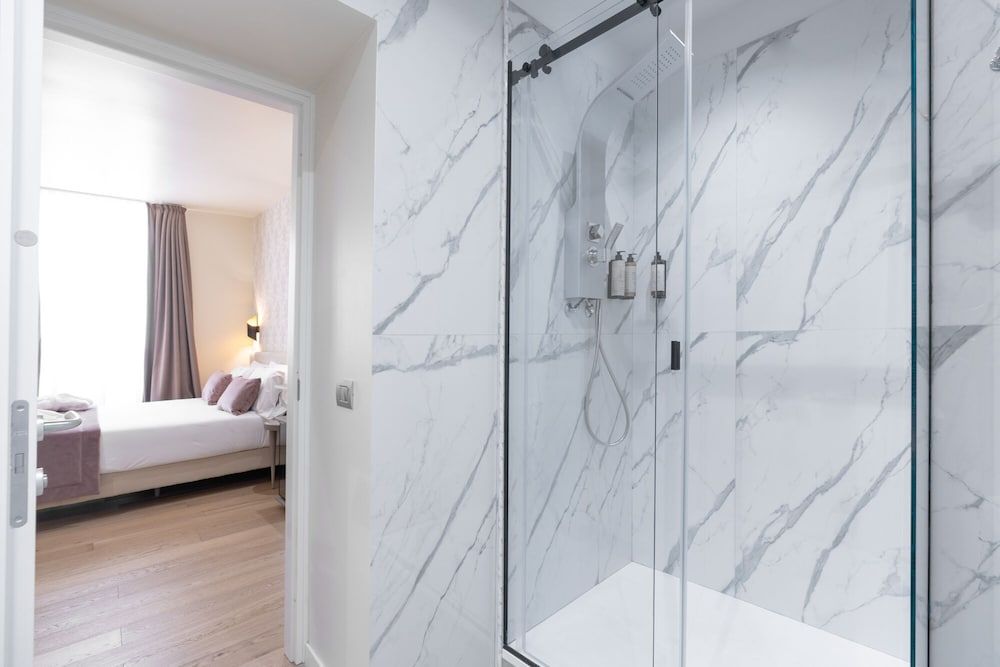 Hotel Caravita Classic Double Room 8