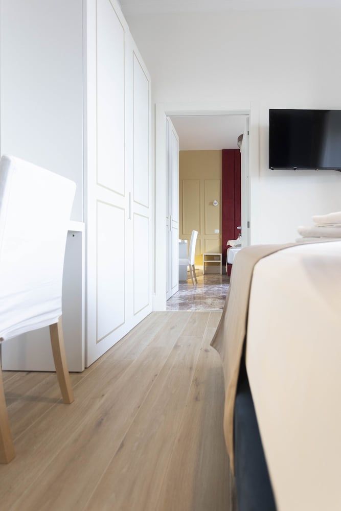 Flat 285 Superior Double Room 34