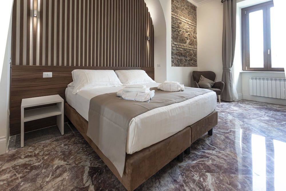 Flat 285 Triple Room 28