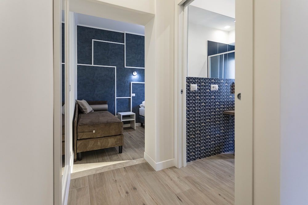 Flat 285 Triple Room 54