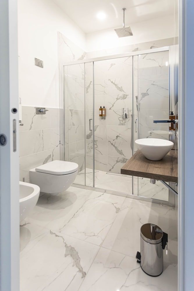 Flat 285 Superior Double Room 33