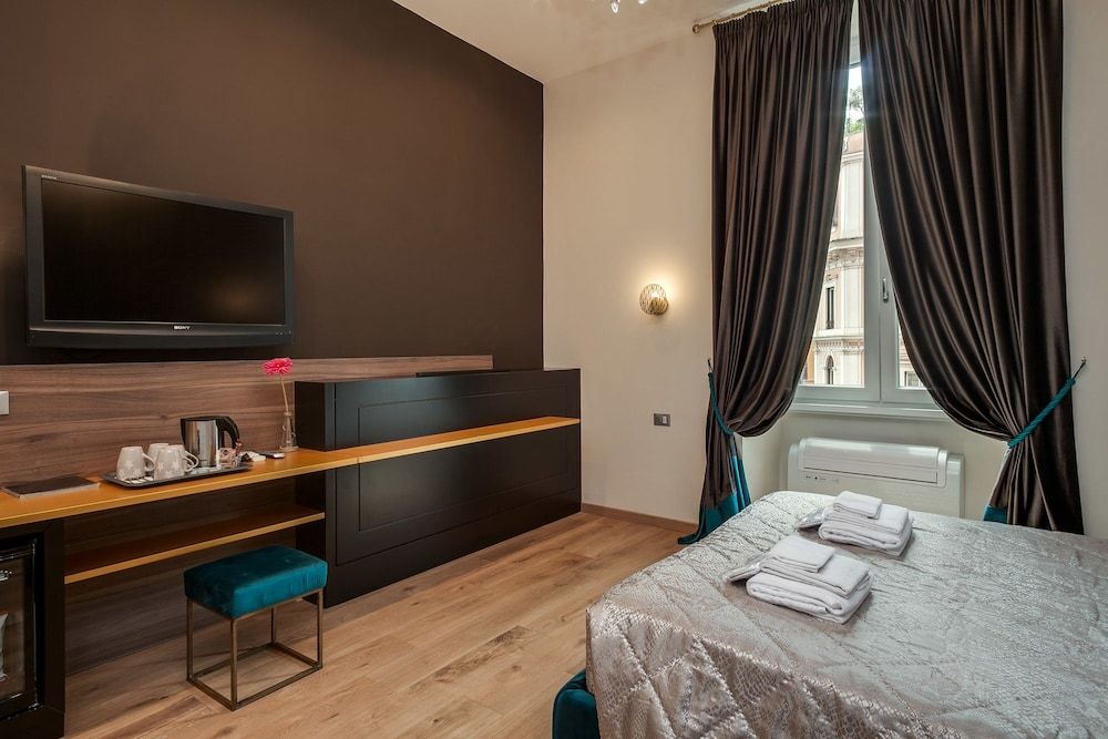 Flat 285 Triple Room 62