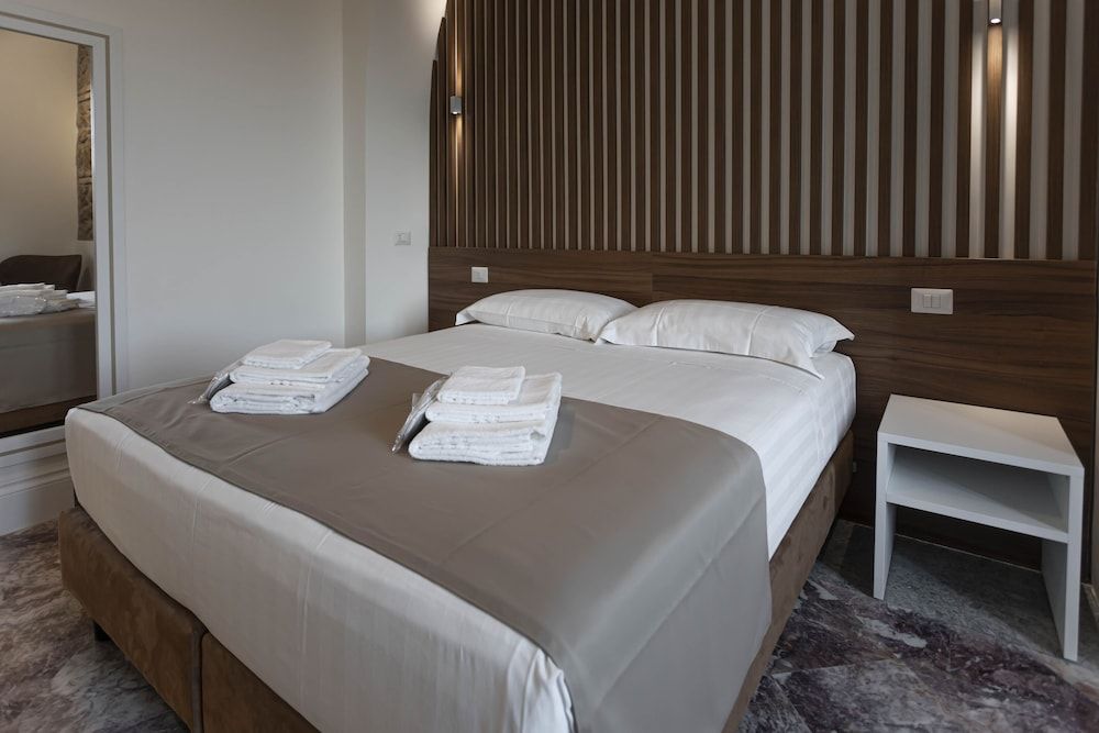 Flat 285 Triple Room 23