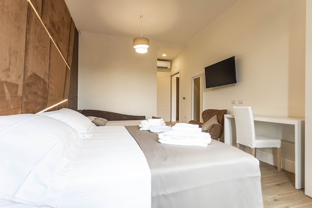 Flat 285 Triple Room 19