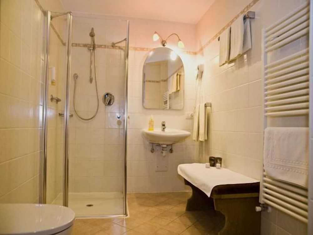 Leon d'Oro Quadruple Room